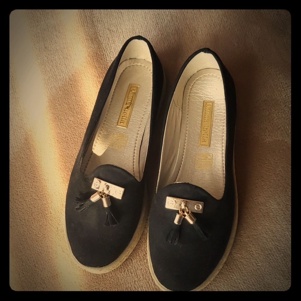 Black flats